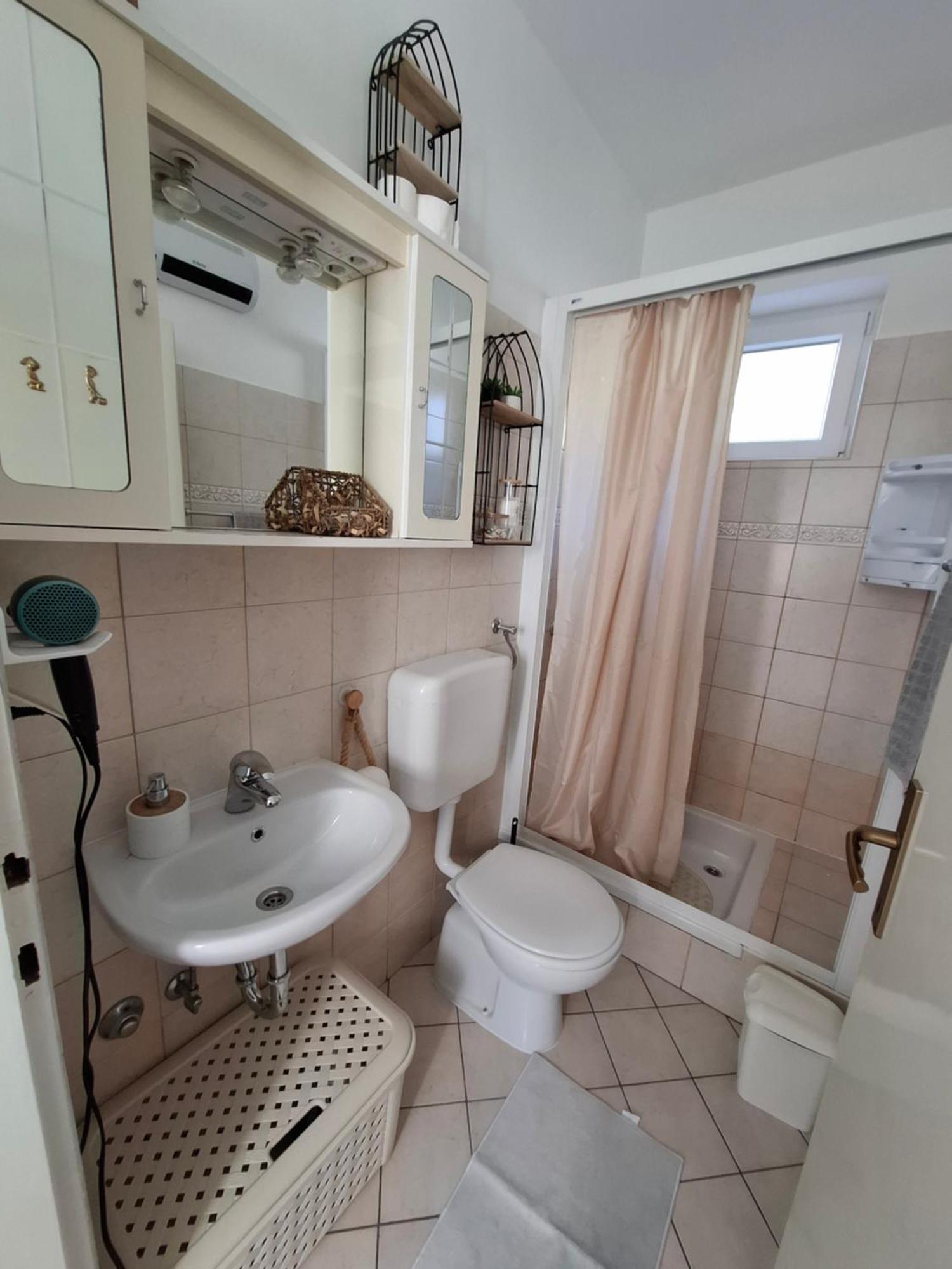 Little House Kucica Villa Banjol Luaran gambar