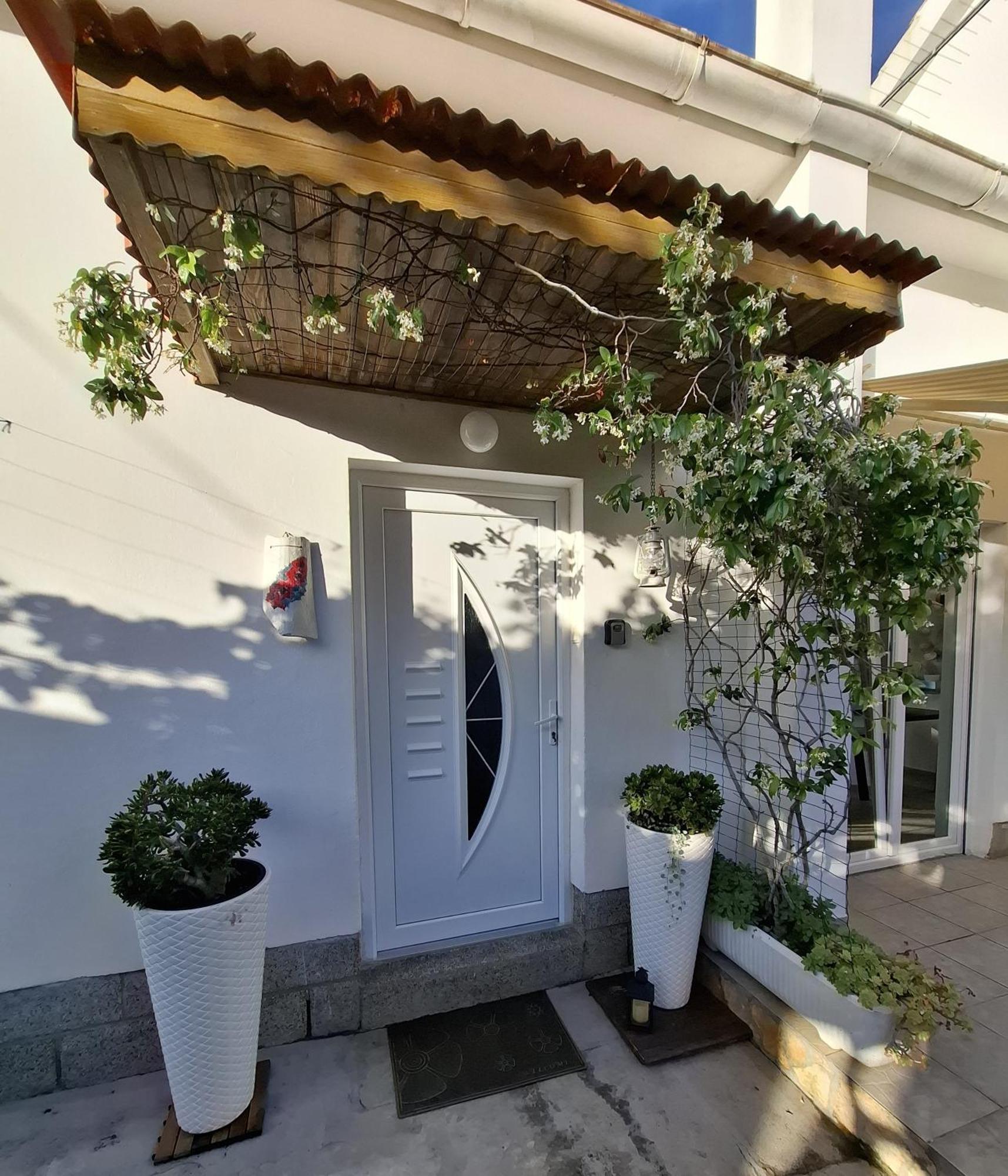Little House Kucica Villa Banjol Luaran gambar